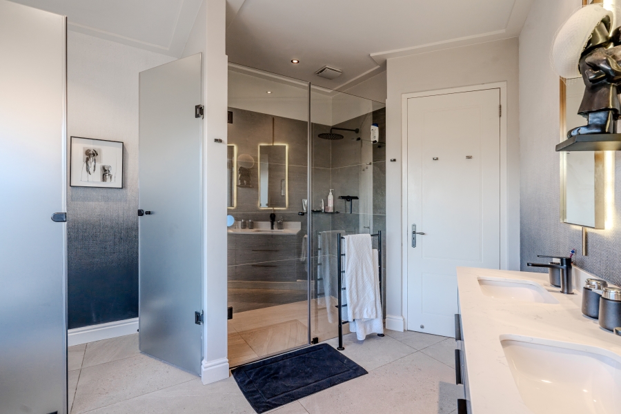 4 Bedroom Property for Sale in Val De Vie Estate Western Cape